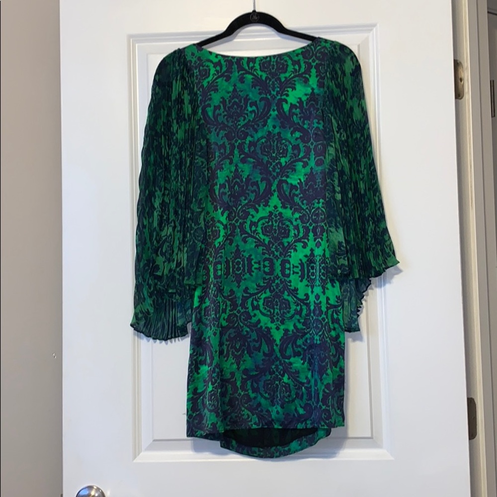 Alice and Olivia fan sleeve dress